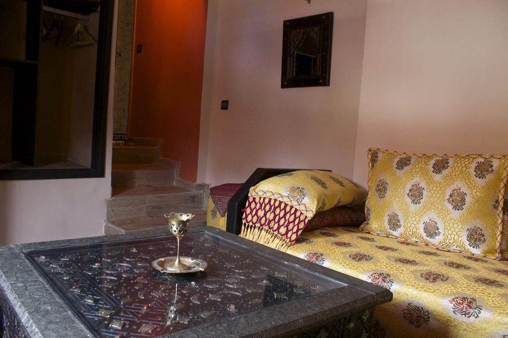 Hotel Collier De La Colombe Meknès Zimmer foto