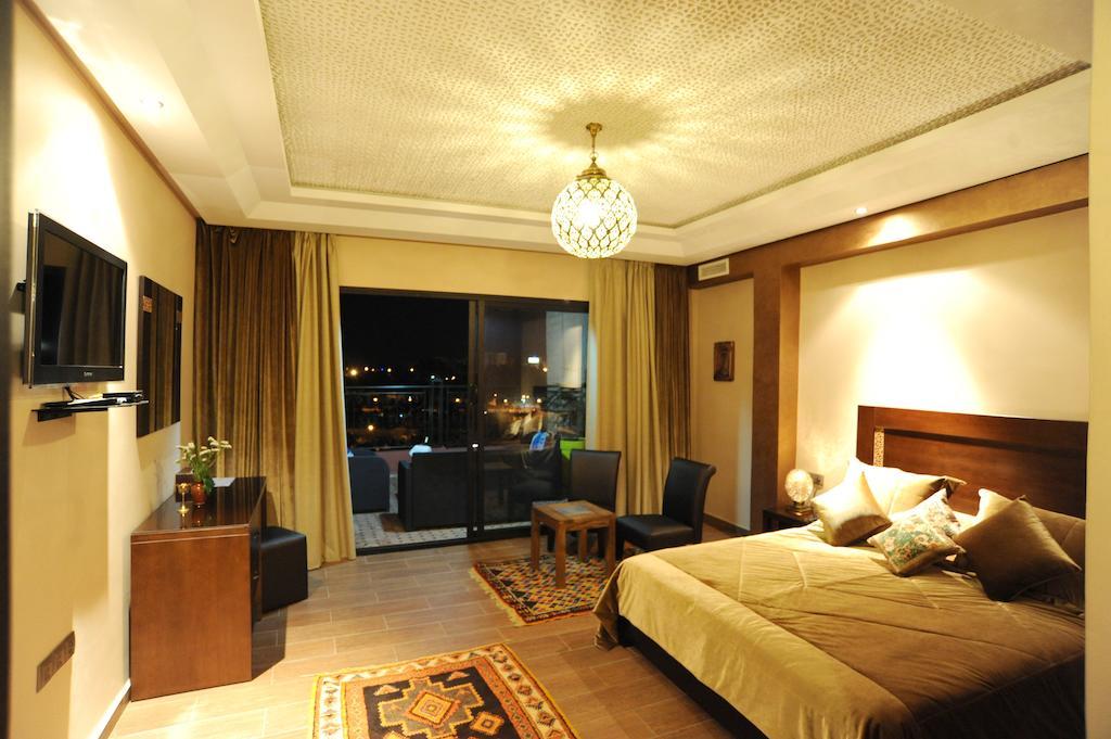 Hotel Collier De La Colombe Meknès Zimmer foto