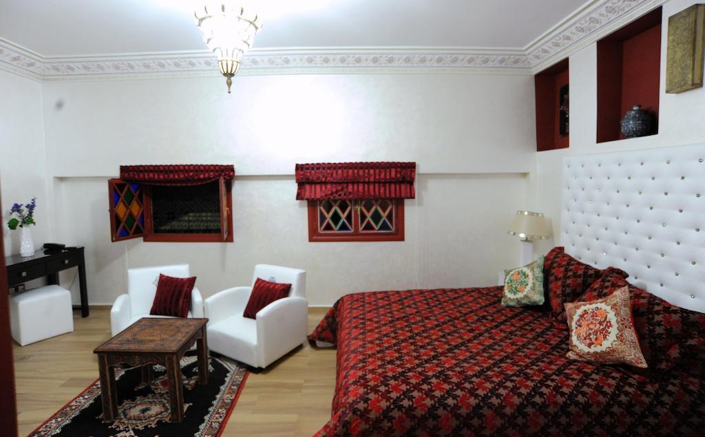 Hotel Collier De La Colombe Meknès Zimmer foto